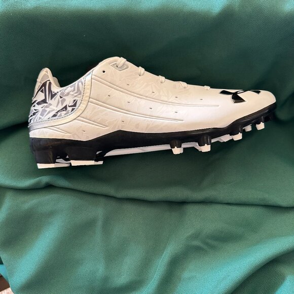 Under Armour Team Banshee Low MC Cleats - Picture 2 of 11